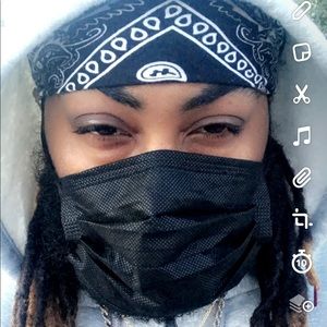 Meet your Posher, Lavelle